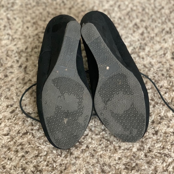 Faux suede wedge booties - Picture 4 of 5